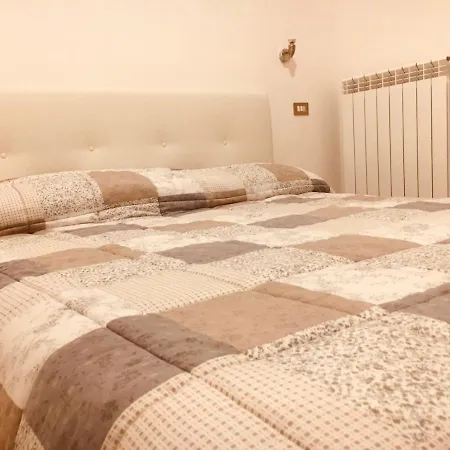 Trilocale In Centro Con Giardino * טאליאקוצו