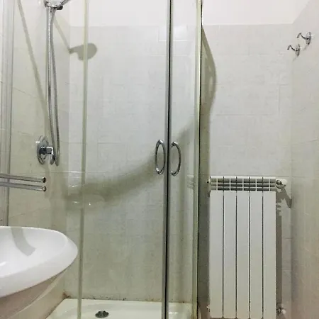 Trilocale In Centro Con Giardino דירה