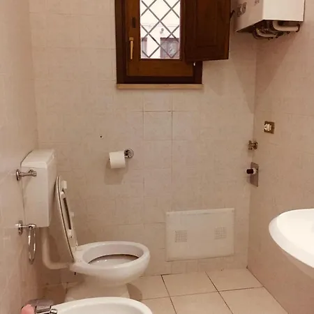 Trilocale In Centro Con Giardino דירה טאליאקוצו